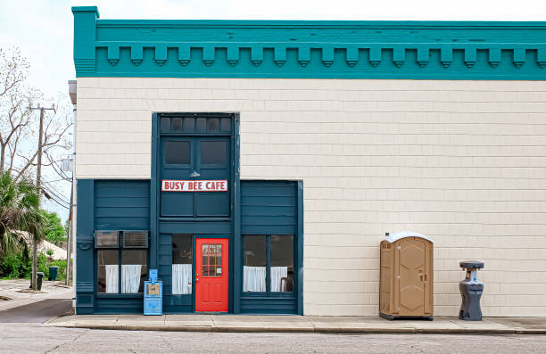 Best Portable toilet rental cost  in Oquawka, IL